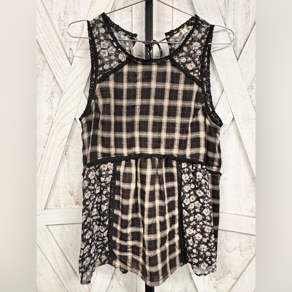 POL Black and Cream Plaid Tank Top